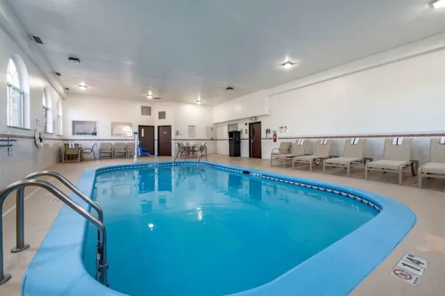 Comfort Inn Romeoville - photo 4