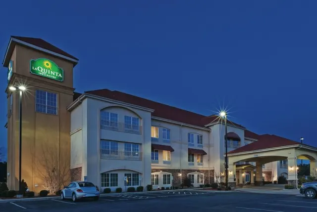 La Quinta Inn  Suites by Wyndham Searcy - photo 2