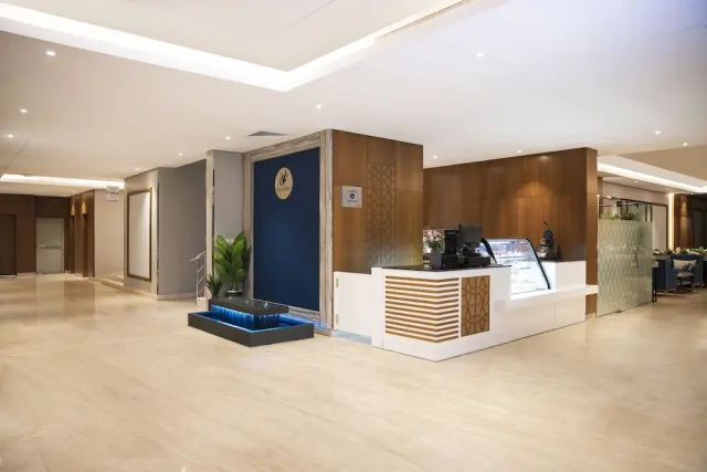 Swiss Blue Hotel Hera - photo 3