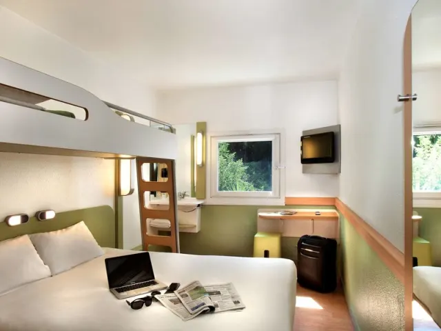 ibis budget Antibes Sophia Antipolis - photo 2