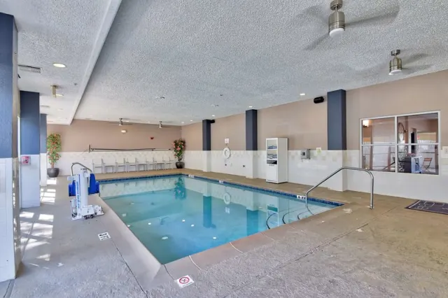 Country Inn  Suites by Radisson Ocala Southwest - photo 3