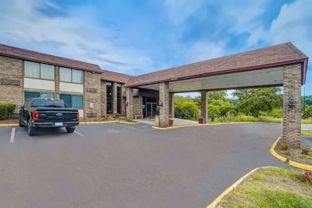 Travelodge by Wyndham Vernon CT, Connecticut