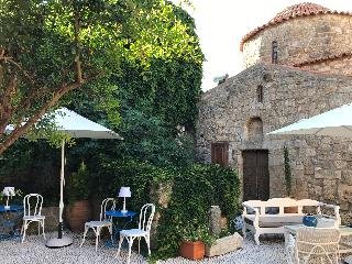 Saint Artemios Boutique Hotel - photo 3