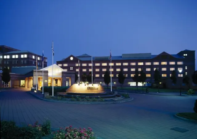 The Golden Jubilee Conference Hotel - photo 2