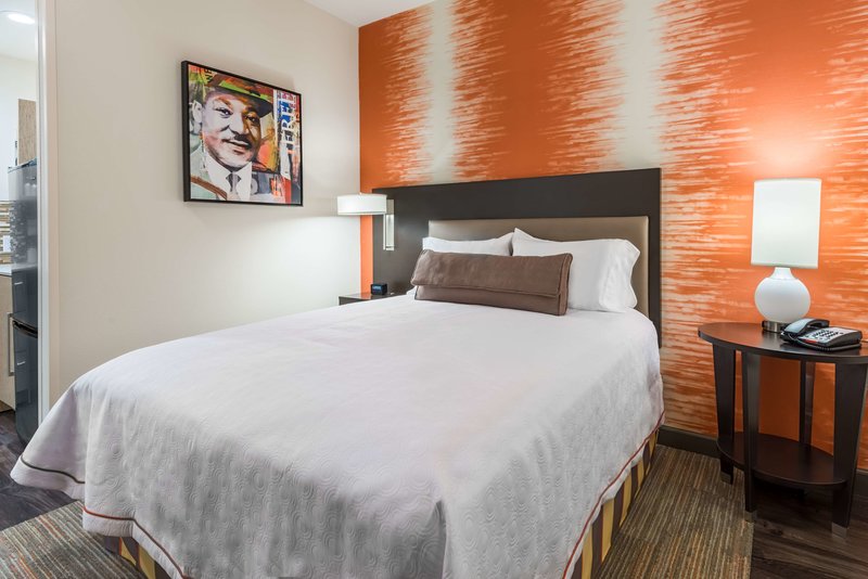 Home2 Suites by Hilton Atlanta Downtown - photo 1
