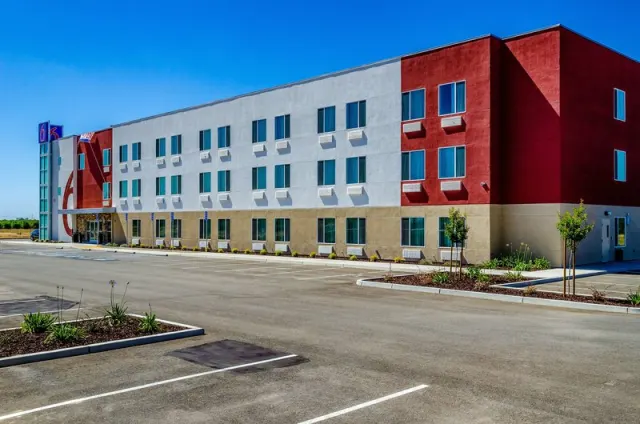 Surestay By Best Western Livingston Merced County - photo 3