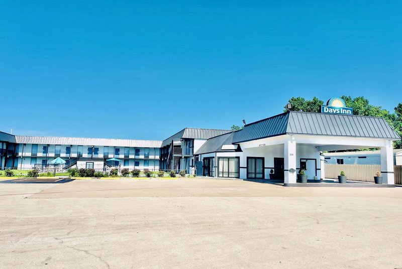 Days Inn by Wyndham Burleson Ft. Worth - foto 1