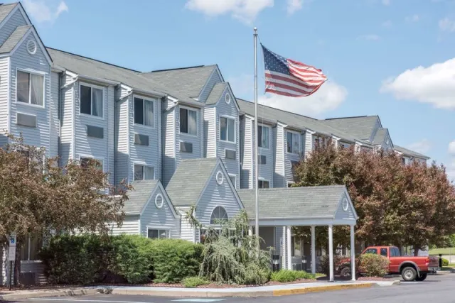 Knights Inn & Suites Allentown, Allentown