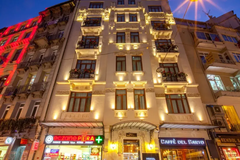 Hotel Pera Parma - photo 1