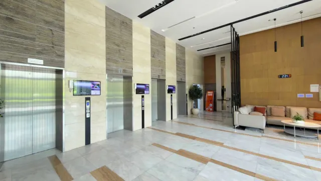 Stylish 1BR Apartment at AKA Residence - photo 2