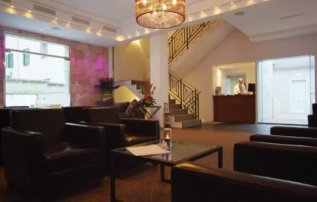 M House Hotel - photo 3
