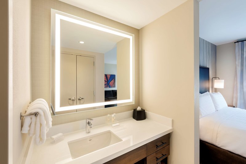 Homewood Suites by Hilton Louisville Downtown - फ़ोटो 1