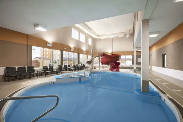 Days Inn & Suites by Wyndham Winnipeg Airport Manitoba - foto 2