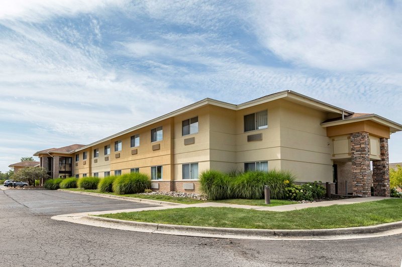 Comfort Inn Okemos - East Lansing - photo 1