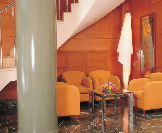 NH Madrid Chamberí - foto 2