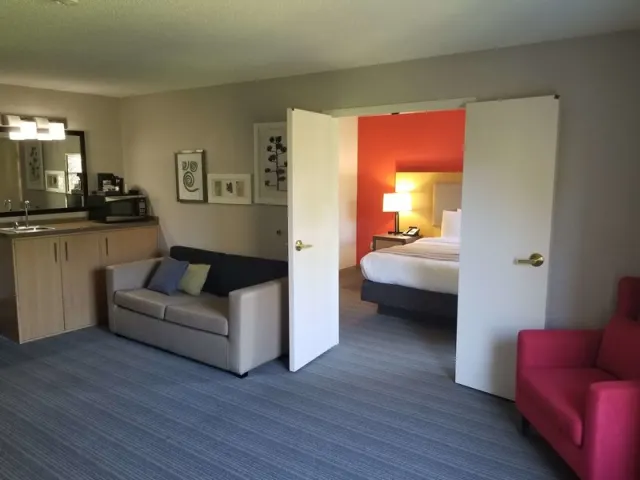 Country Inn  Suites by Radisson Charlotte University Place NC - photo 3