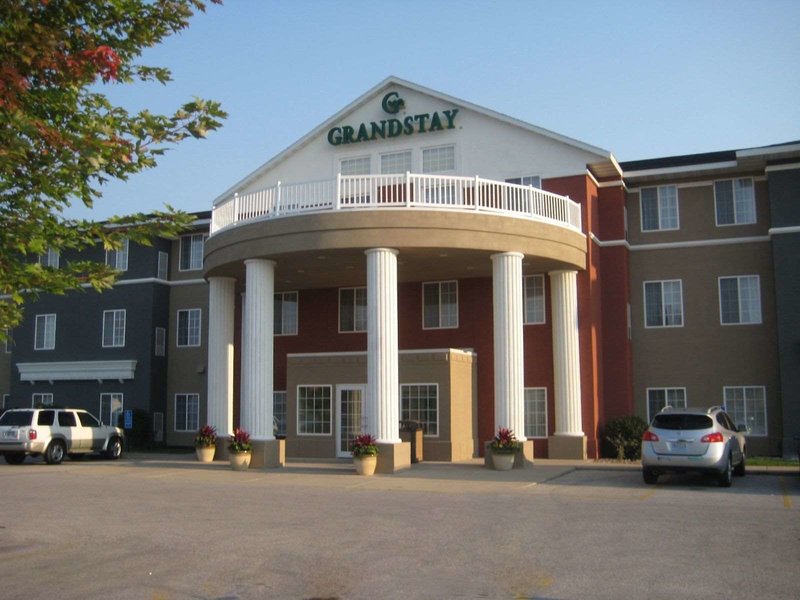 GrandStay Residential Suites Ames - photo 1