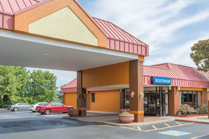 Extended Stay America Suites Bristol - photo 1