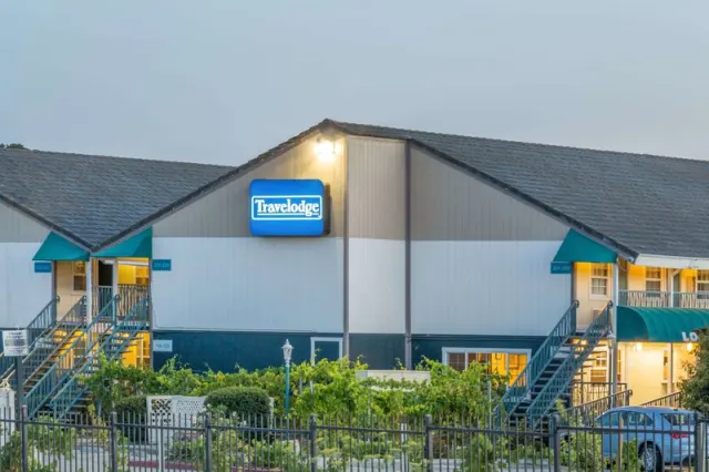 Travelodge by Wyndham FairfieldNapa Valley - photo 2