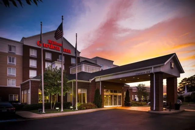 Hilton Garden Inn Hampton Coliseum Central - photo 3