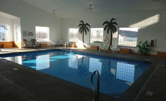 AmericInn by Wyndham Pella - photo 3