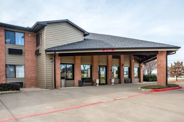 Econo Lodge Inn & Suites - foto 2