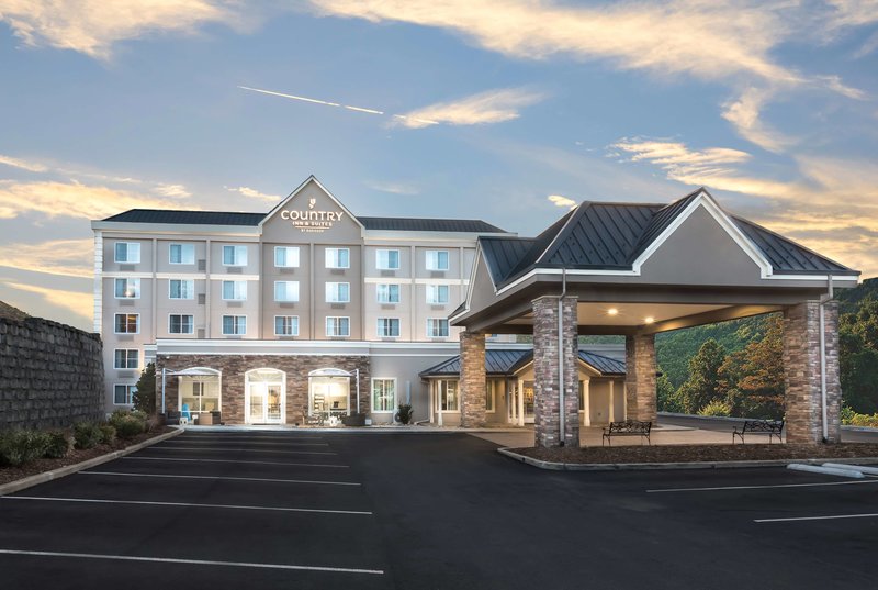Country Inn  Suites by Radisson Asheville Downtown Tunnel Road - photo 1