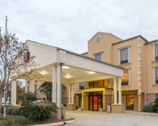 Comfort Suites Port Allen - photo 2