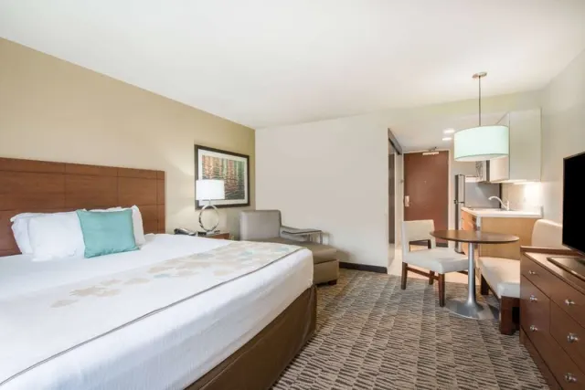 Hawthorn Suites by Wyndham Bridgeport/Clarksburg - photo 2