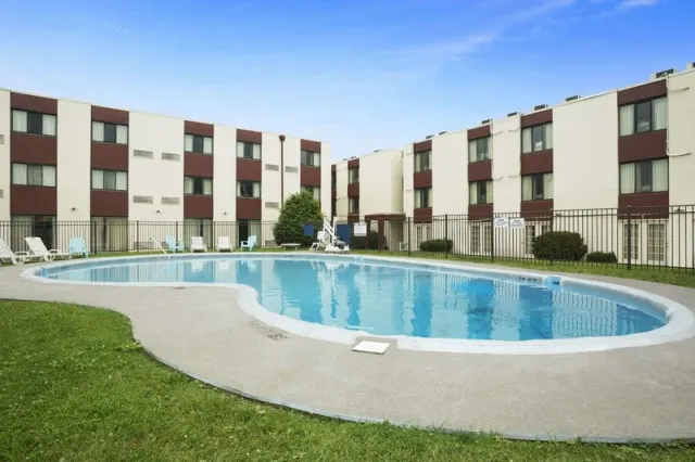 Ramada by Wyndham PittsburghNew Stanton, Pennsylvania