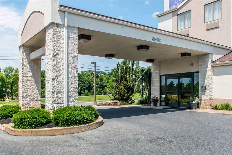 Sleep Inn & Suites of Lancaster County - photo 1