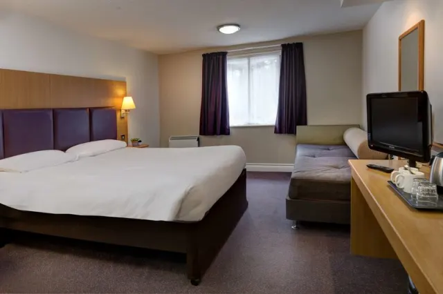 Orchid Epsom, Sure Hotel Collection by Best Western - photo 2