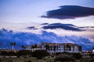 Holiday Inn Express & Suites Hesperia - foto 1