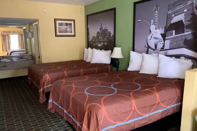 Super 8 by Wyndham Nashville Near Downtown / I-40 - photo 4