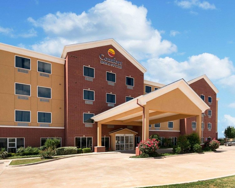 Comfort Inn & Suites - foto 1