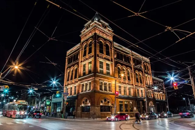 The Broadview Hotel - photo 2