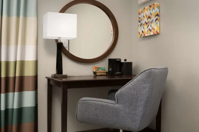 Hampton Inn & Suites Huntsville/Research Park Area - photo 4
