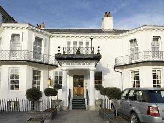 Richmond Harbour Hotel - photo 1