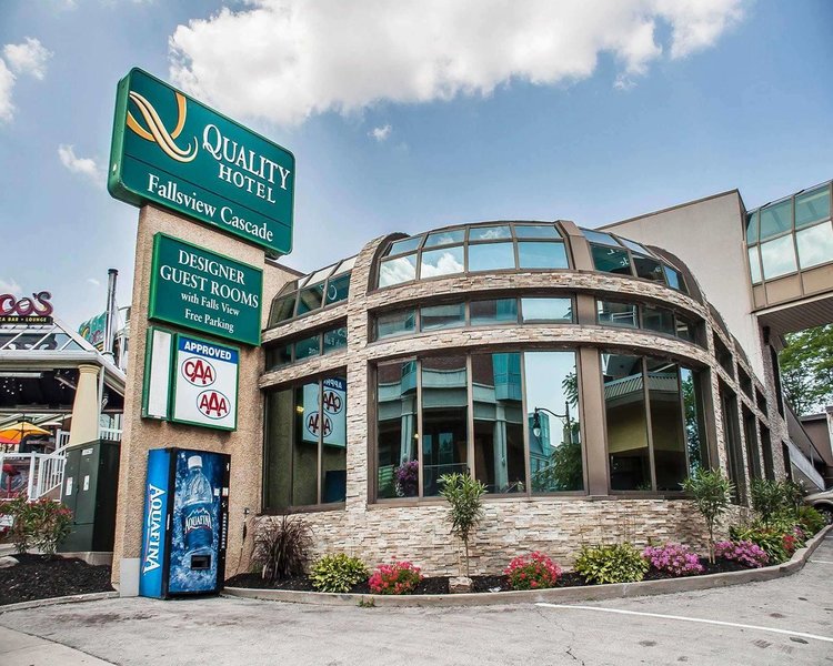 Quality Fallsview Cascade Inn - photo 1