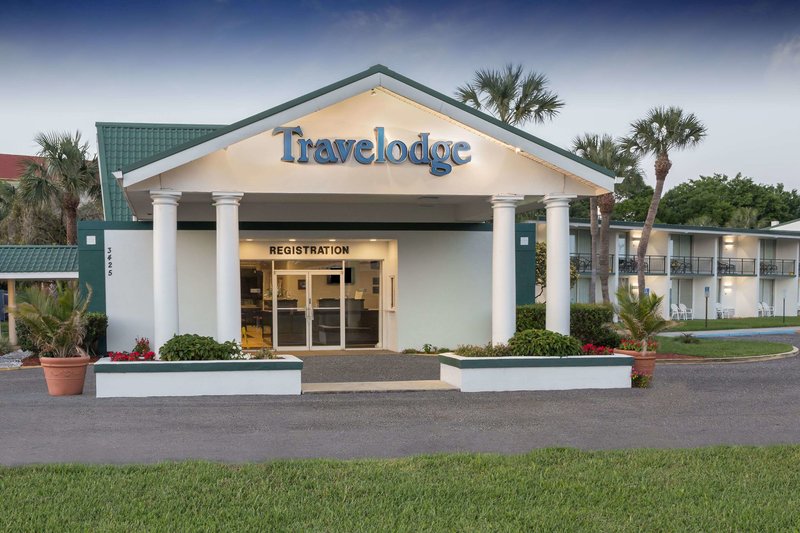 Travelodge by Wyndham Lakeland - photo 1