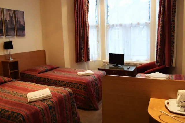 Hotel 65 - photo 3