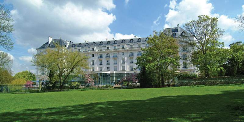 Waldorf Palace - foto 1