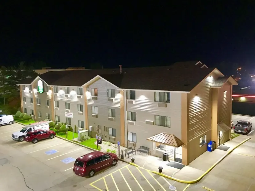 Econo Lodge Quincy - fotoğraf 1