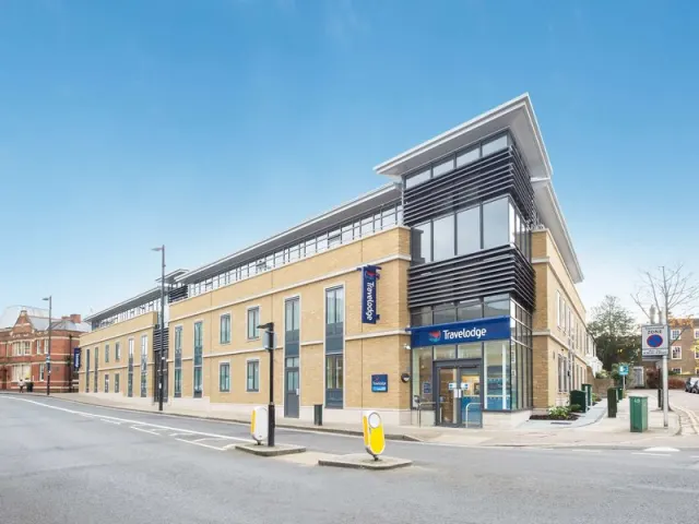 Travelodge London Richmond Central, London