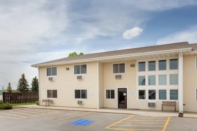 Super 8 by Wyndham Lewistown - photo 3