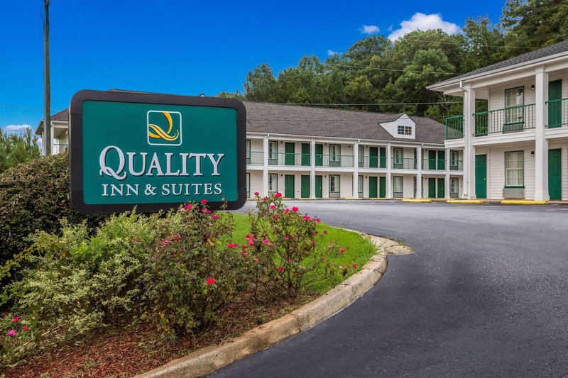 Quality Inn & Suites Greensboro near Lake Oconee - photo 1
