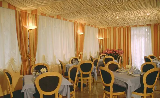 Massimi City Garden Hotel - photo 3