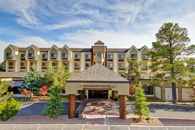 DoubleTree by Hilton Hotel Flagstaff - fotografija 2