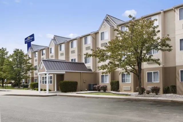 Microtel Inn & Suites by Wyndham Louisville East, Louisville