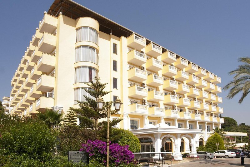 Fun Hill Resort Hotel - photo 1